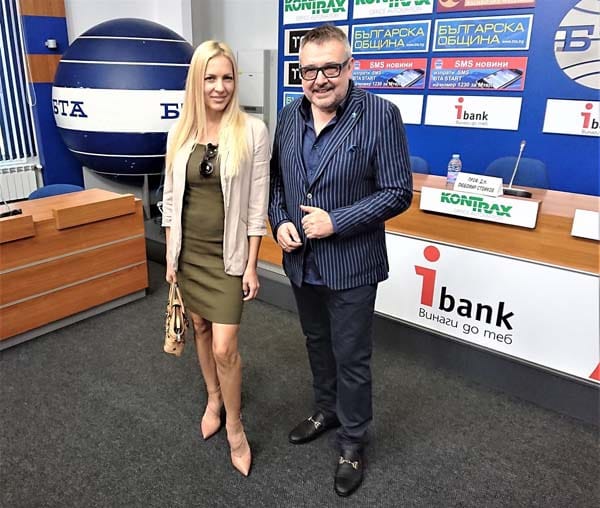 ДИЛЯНА МАТЕЕВА ПРЕДСТАВИ КОЛЕКЦИЯ, ВДЪХНОВЕНА ОТ РОК МУЗИКАТА